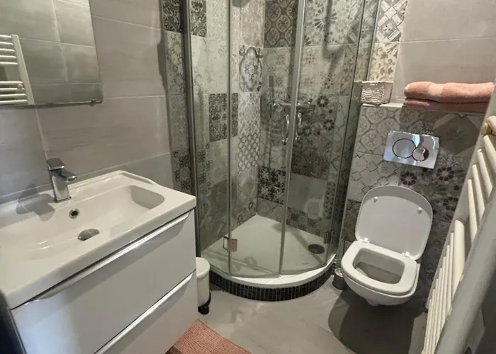 Apartamento Lovely Old Town Flat - Les Remparts *