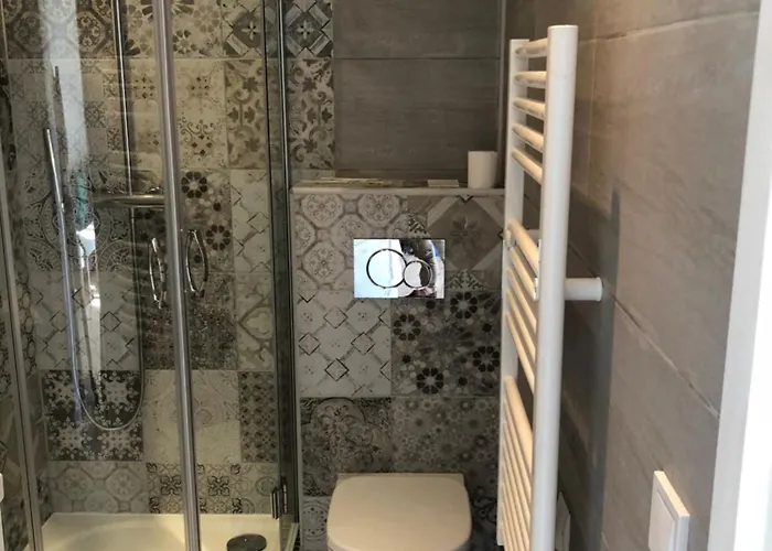 Lovely Old Town Flat - Les Remparts Apartamento