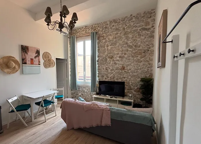 Apartamento Lovely Old Town Flat - Les Remparts